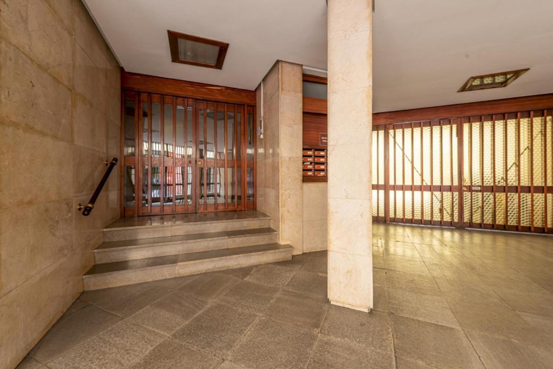 Wide With Beautiful Kitchen 2bd 3bth -arenal * Séville